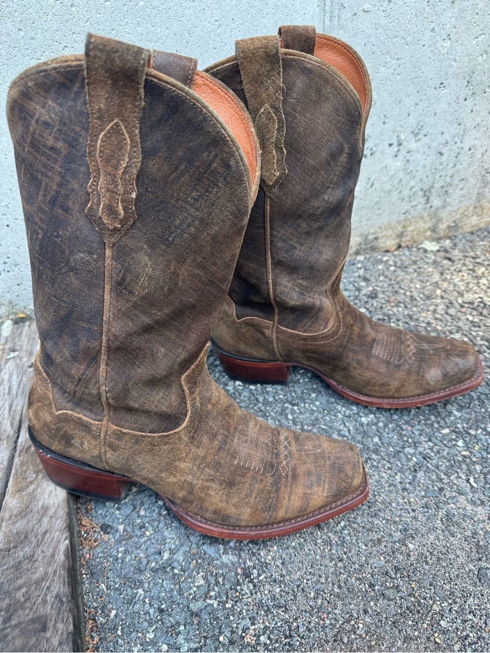 Men's Brown Distressed Leather Western Boots